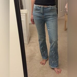 Y2K style low rise buttonless jeans